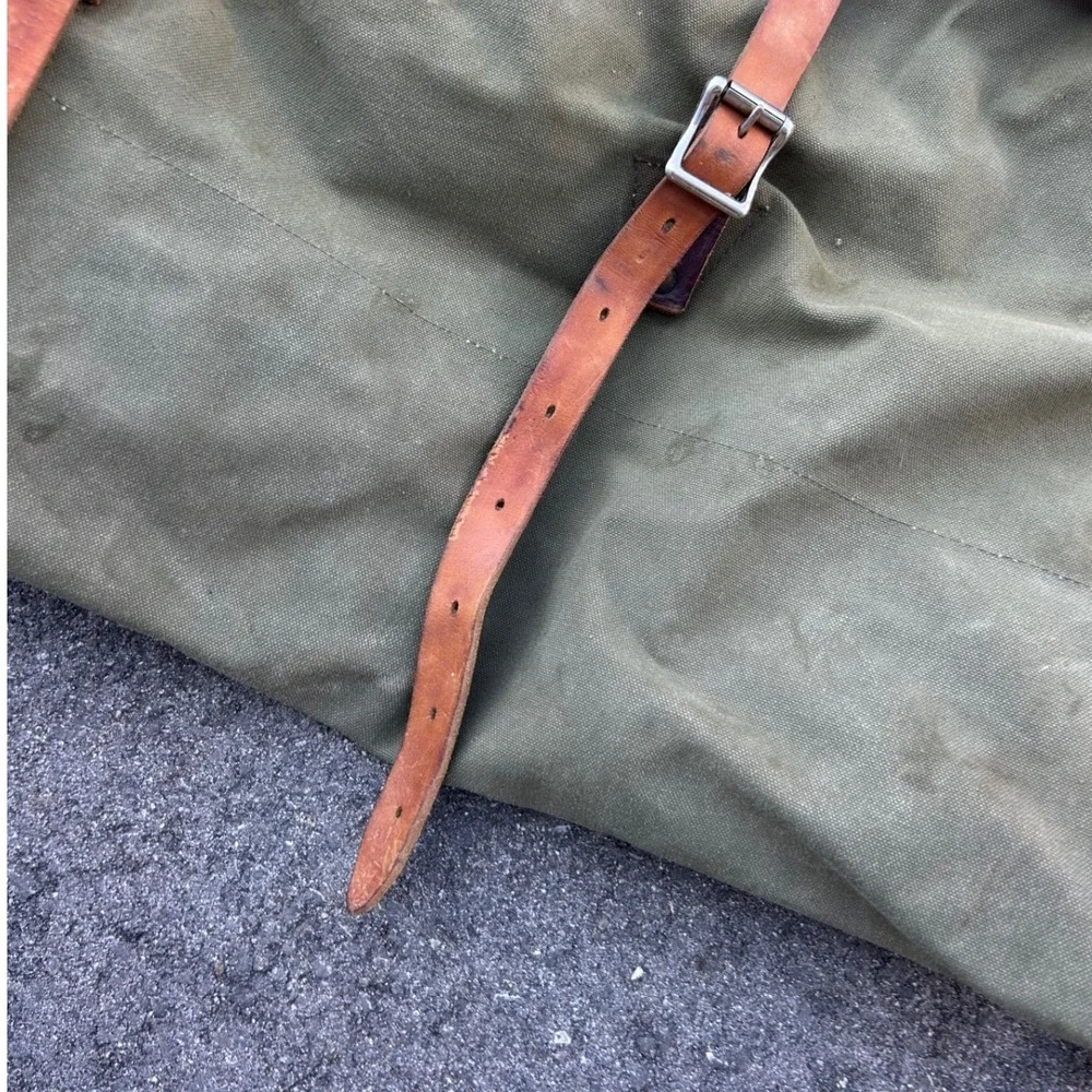 Duluth Pack Vintage Canvas Canoe Pack Rucksack Olive Green Leather Made in USA - Picture 9 of 16